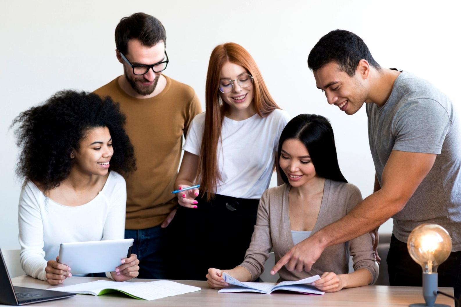 Analyse détaillée des écarts budgétaires avec graphiques et données financières